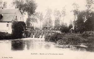 Le Moulin sur la Ternoise ( en amont ) - JPEG - 149.5 ko - 800×504 px